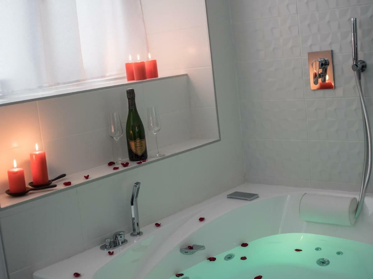 Luxury Studio & Spa-Lyon Centre Exteriör bild